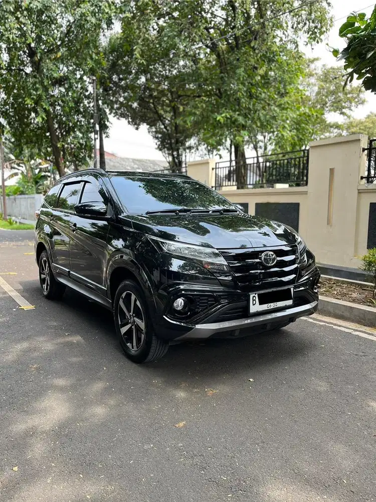 [CASH] Toyota Rush GR A/T Low KM 3rb Auto Matic