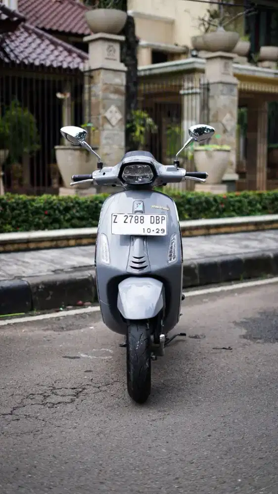 VESPA SPRINT NEW MODEL 2024