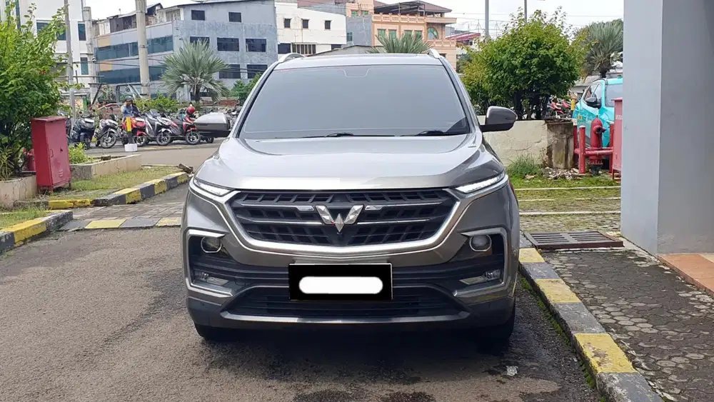 Km26rb wuling almaz exclusive turbo 7 seater 2022 abu sunroof
