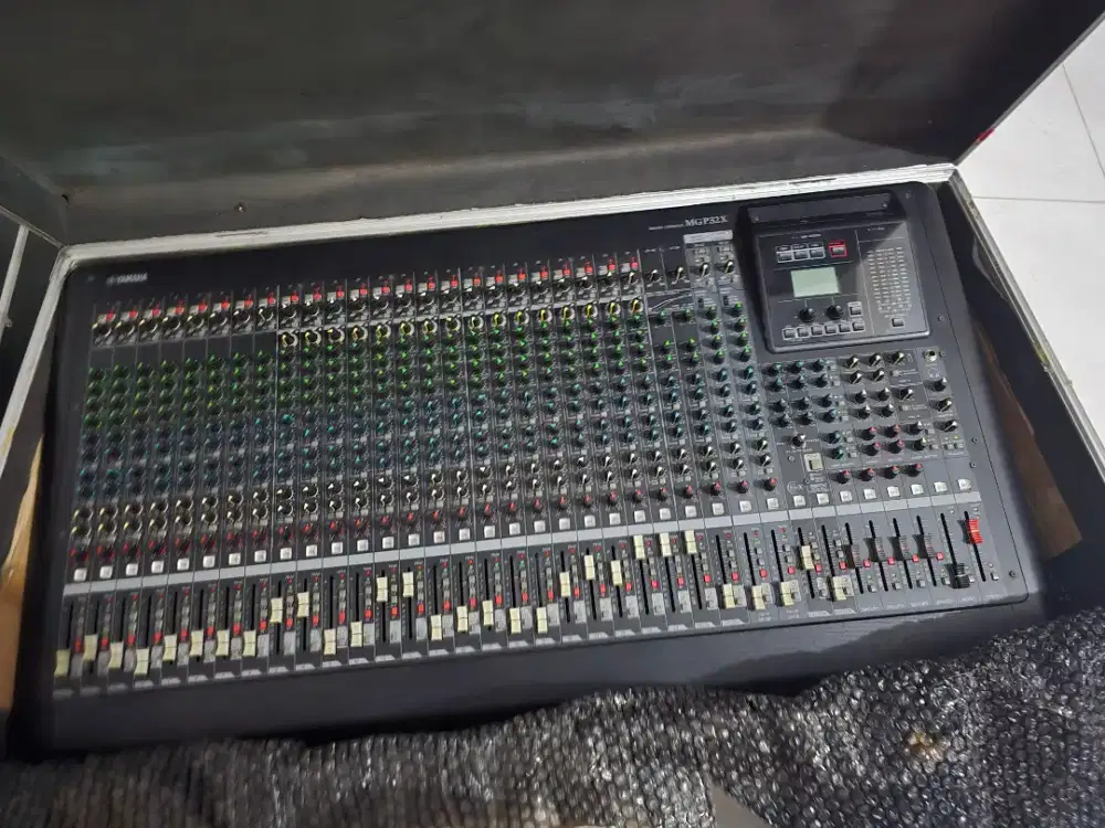 Mixer yamaha mgp 32x made in indonesia original