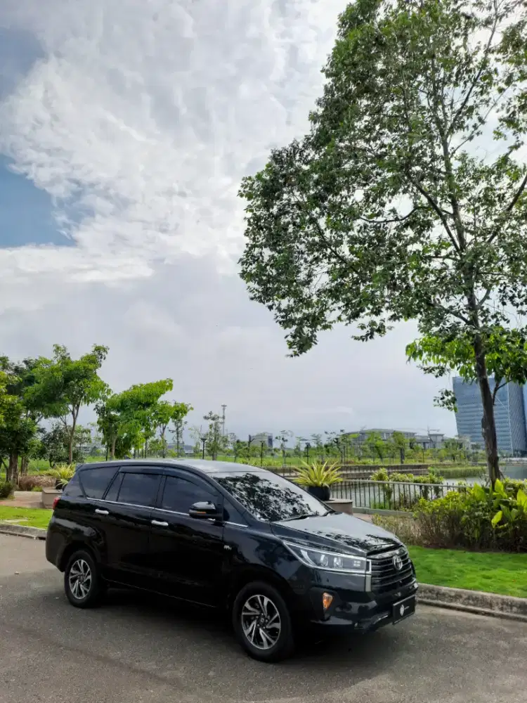 [KM 70RB]Toyota Kijang Innova Reborn 2.0 V Bensin AT 2021 Innova 2021