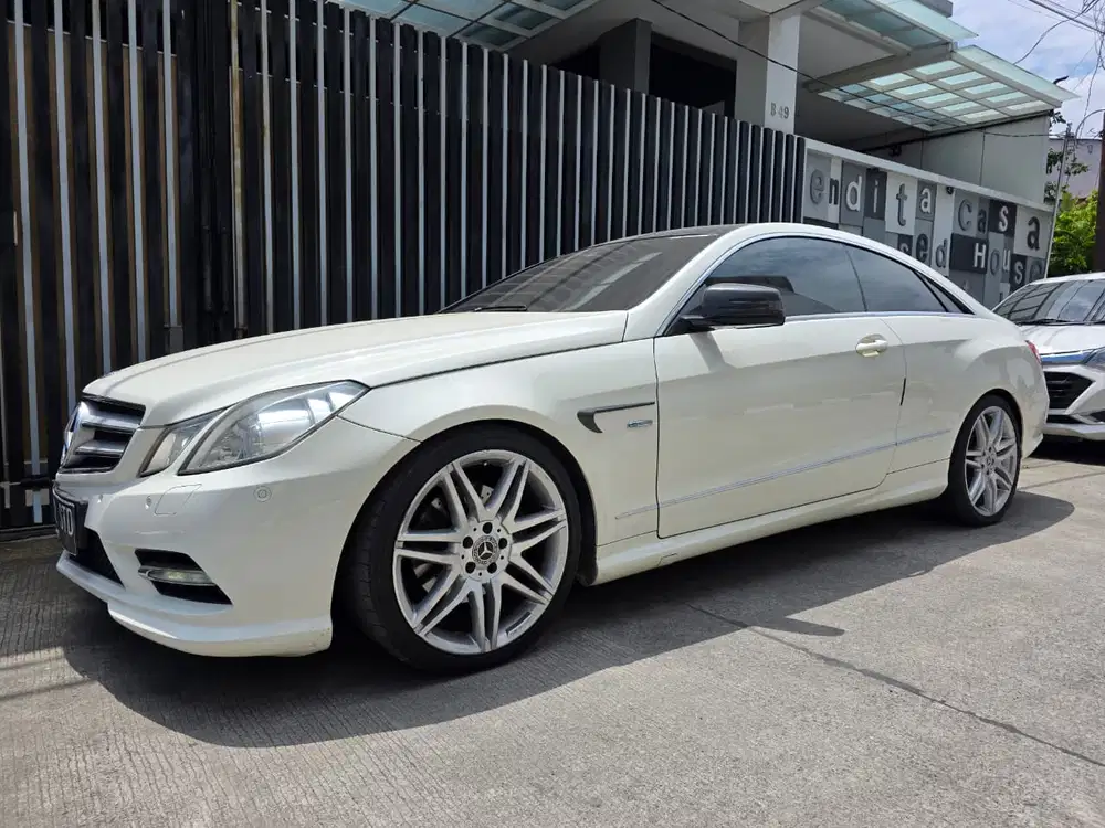 Mercedes-Benz C250 2012 Bensin