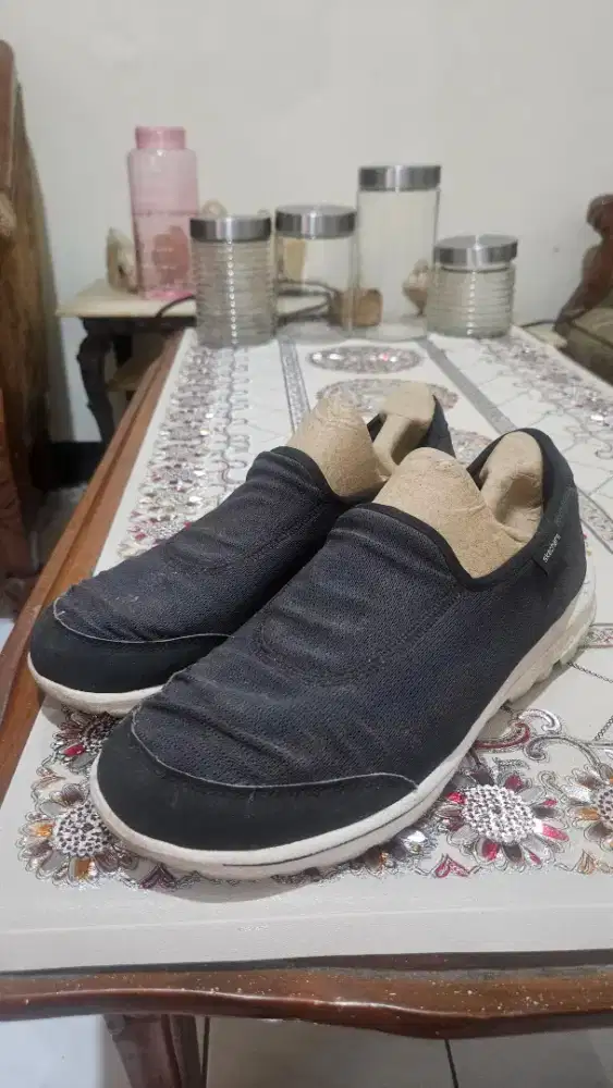 Sepatu skechers gowalk gen 5