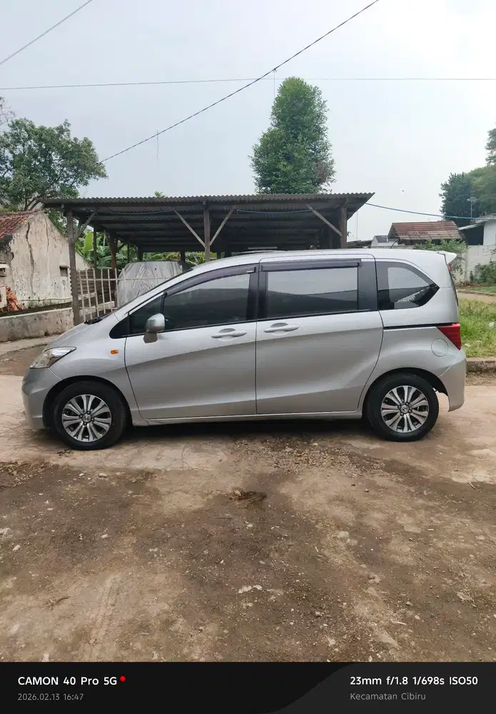 Honda Freed 2012 Bensin