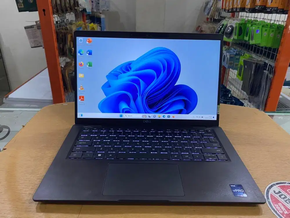 DELL Latitude E7430 Core i7Gen12 Ram 16GB SSD 256GB Touchscreen Tipis