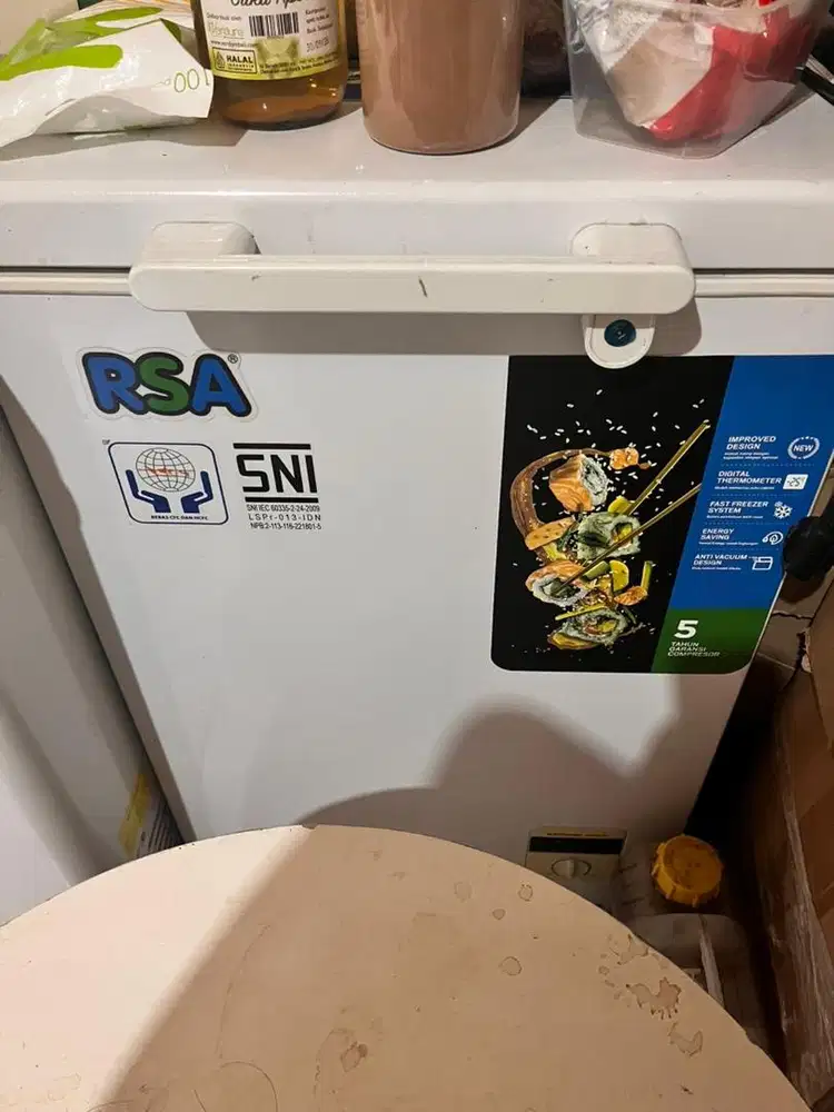 Di jual Freezer RSA 1L bekas