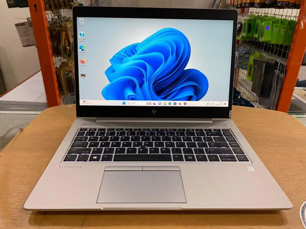 Laptop HP Elitebook 840 G5 Core i5Gen8 Ram 8GB SSD 240GB Slim Mulus
