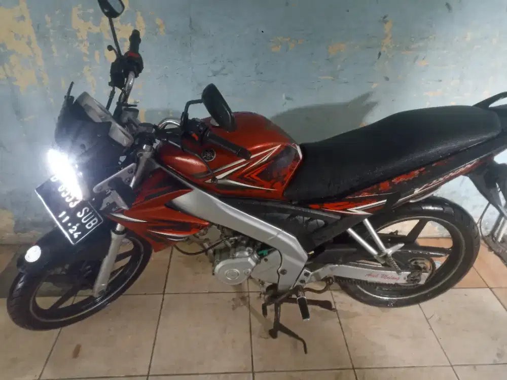 Jual motor Vixion old lampu bulat standar pabrik