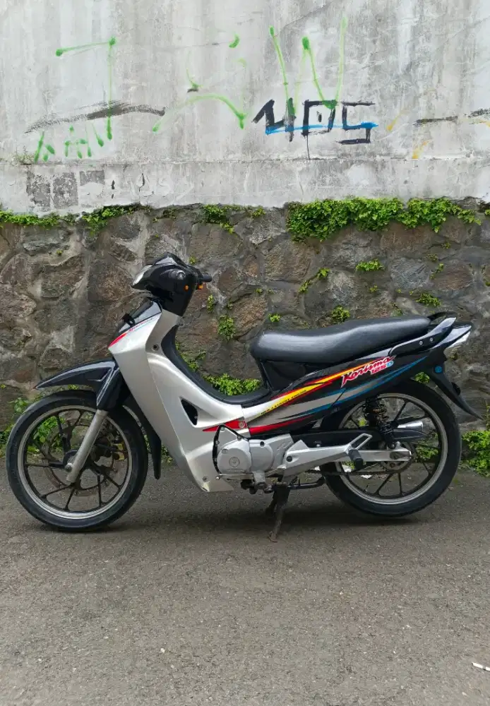 DIJUAL - Honda Kharisma 125 tahun 2015
