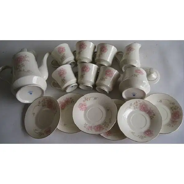 Antik services Fine China BUDLET satu set motif bunga mawar