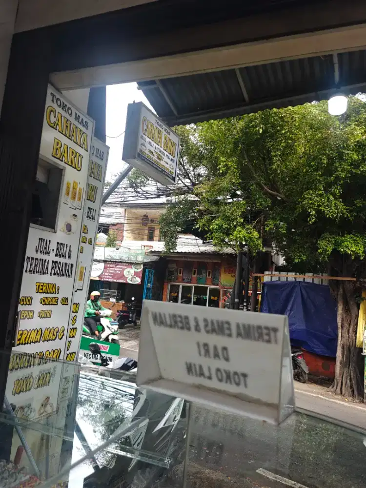 Kami membeli emas anda harga tertinggi