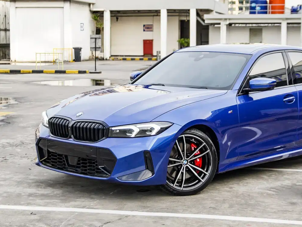 BMW 330i 2024 Bensin