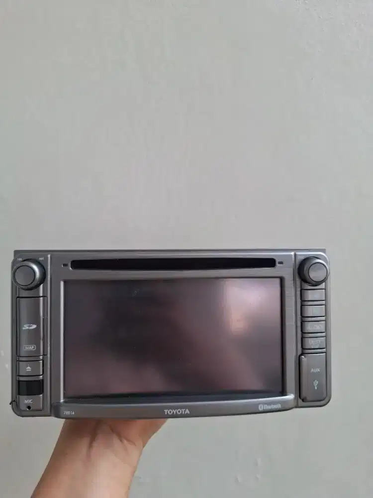 Head Unit OEM Corolla Altis V