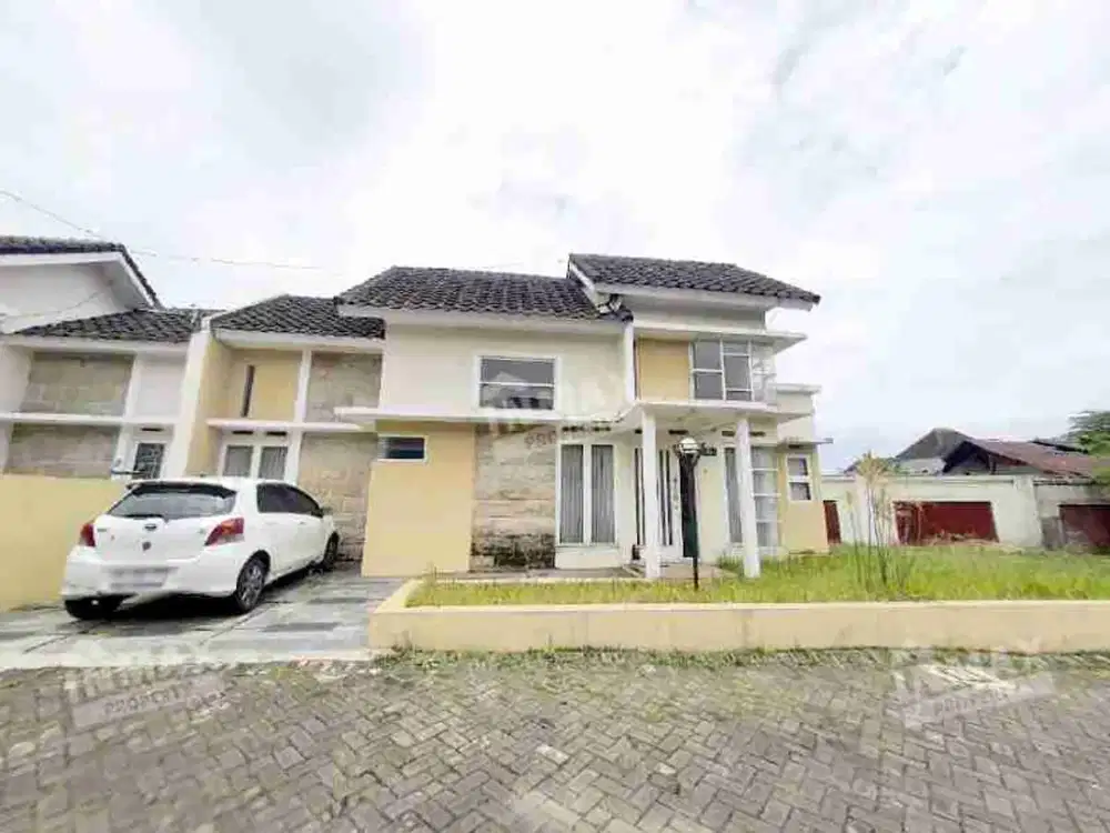 Rumah disewakan Graha Mulia, Tasikmadu Full Furnished Siap Huni