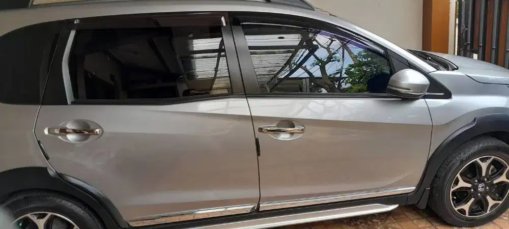 HOT SALE Honda BRV 1.5 Prestige 2016 Low KM