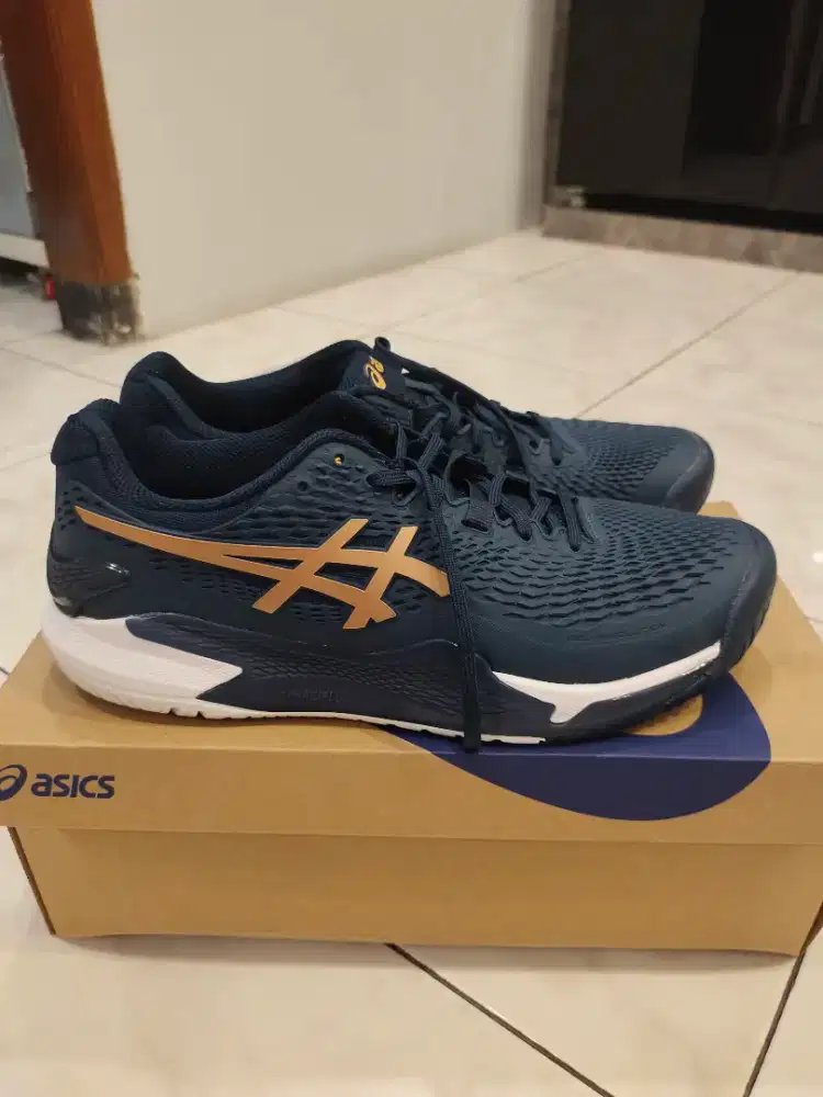 Sepatu tenis asics original