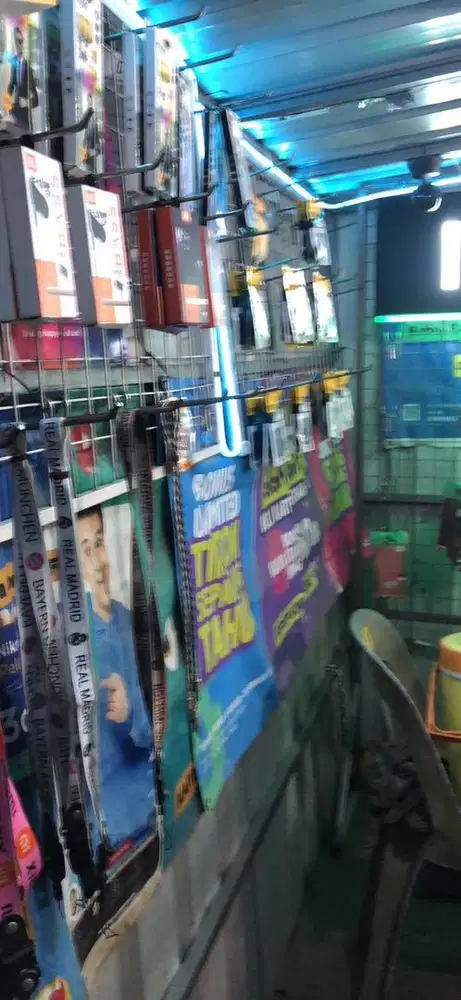 Di butuhkan dua wanita penjaga konter