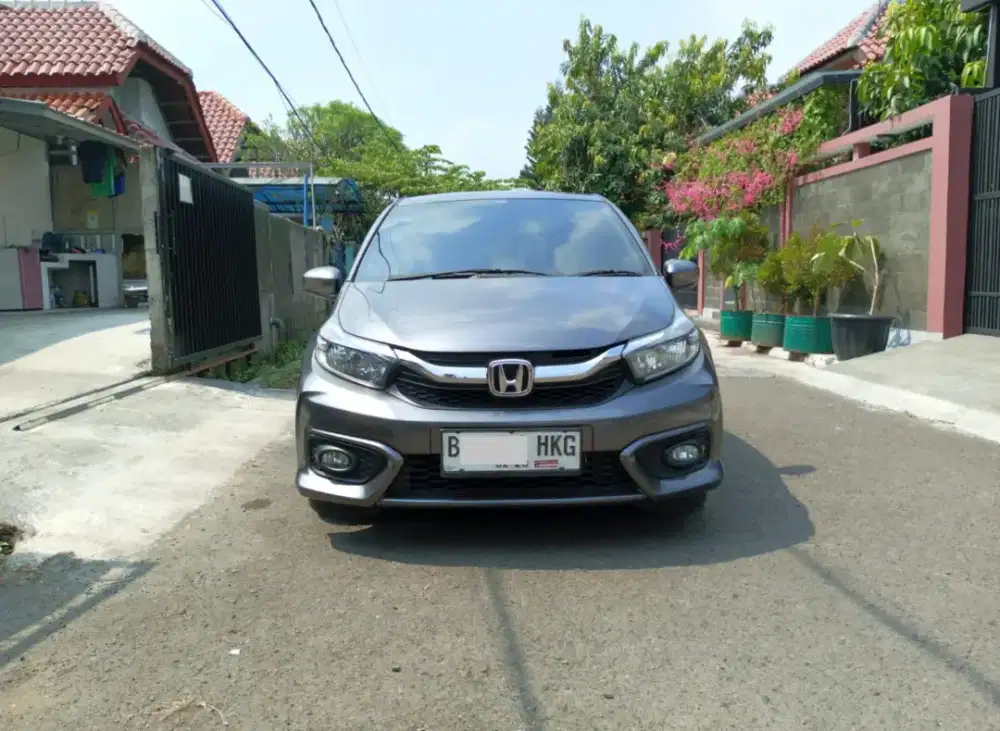 Tdp 5 Juta Honda Brio Satya 1.2 E CVT AT CKD 2023 Abu-abu