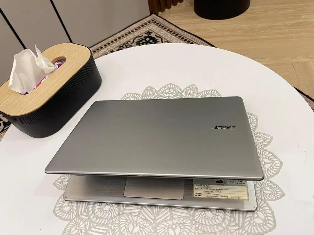 Notebook acer 12 inci