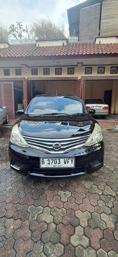 Nissan Grand livina 2014 Bensin