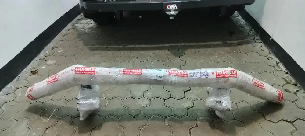 Bumper Towing Depan Toyita Zenix, model Rhino Mighty