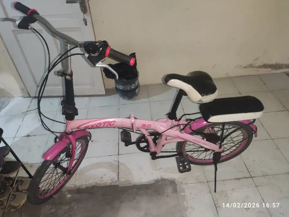 SEPEDA LIPAT PINK
