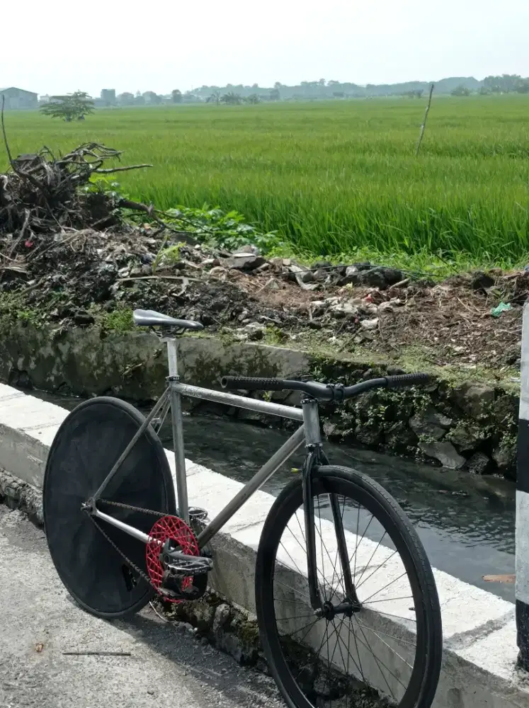 SEPEDA FIXIE AIRWALK BASIC