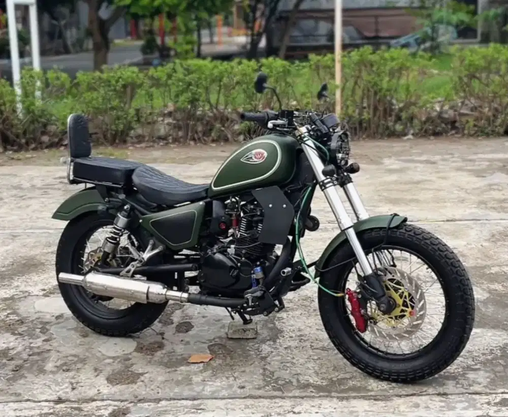 Kawasaki W175 th. 2018