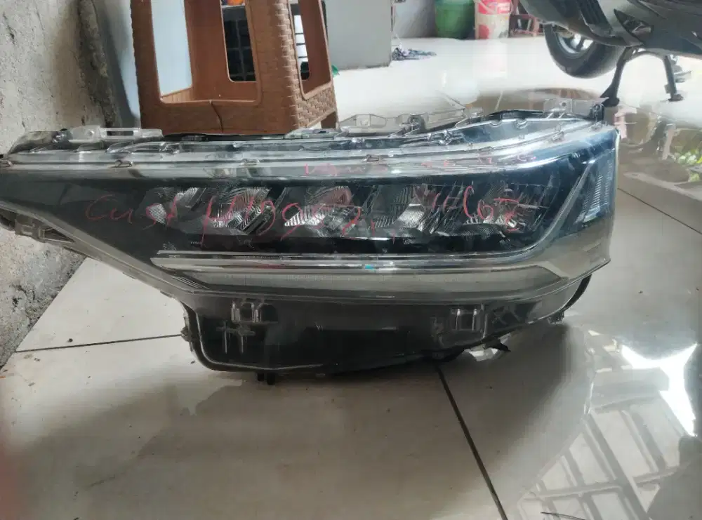 Head lamp Avanza Veloz 2023