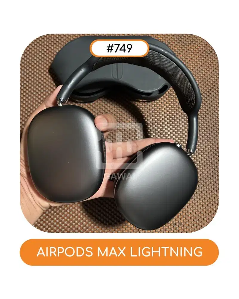 #749 Airpods Max Lightning Black