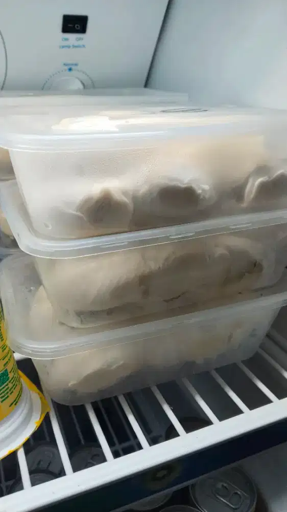 Durian lokal (paking mika)