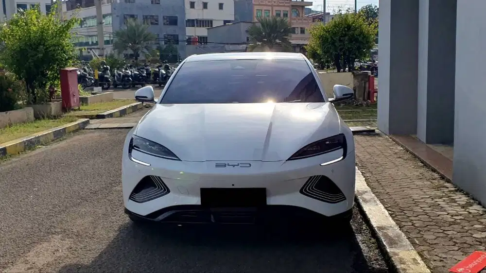 BYD Seal Performance 3.8s AWD Fullspec AT Putih 2024 Like New Low KM