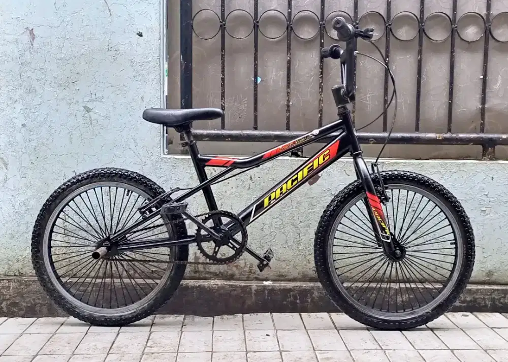 Sepeda BMX dcl Pacific 20 inc.  Harga pas, Cipinang