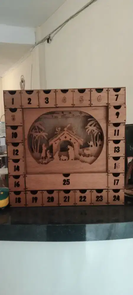 Membuat alat akrilik ukiran