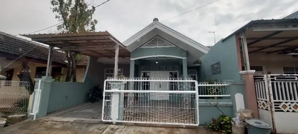 Rumah di Kontrakan pertahun atau di Koskan perbulan (khusus Putri)