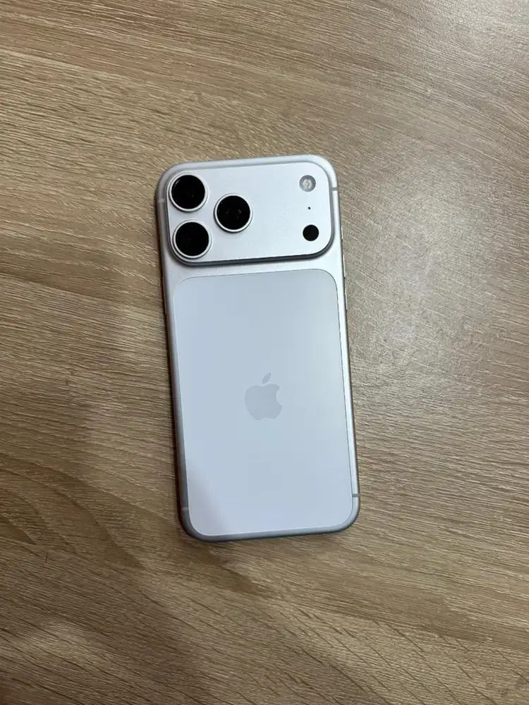 iphone 17 promax 256 silver ibox