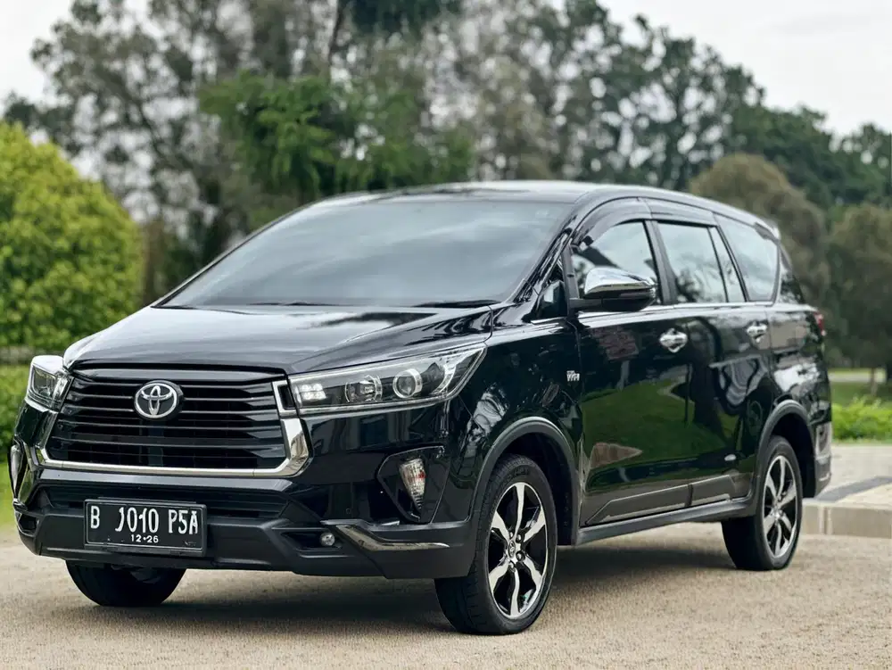 Toyota Innova Venturer 2021 Bensin AT Tangan Pertama KM Rendah