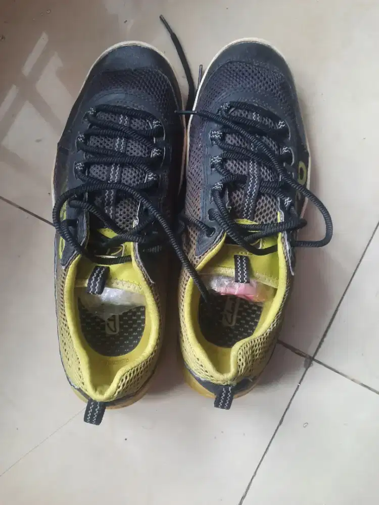 Sepatu clarks,size 42 setara 44 asia,no box