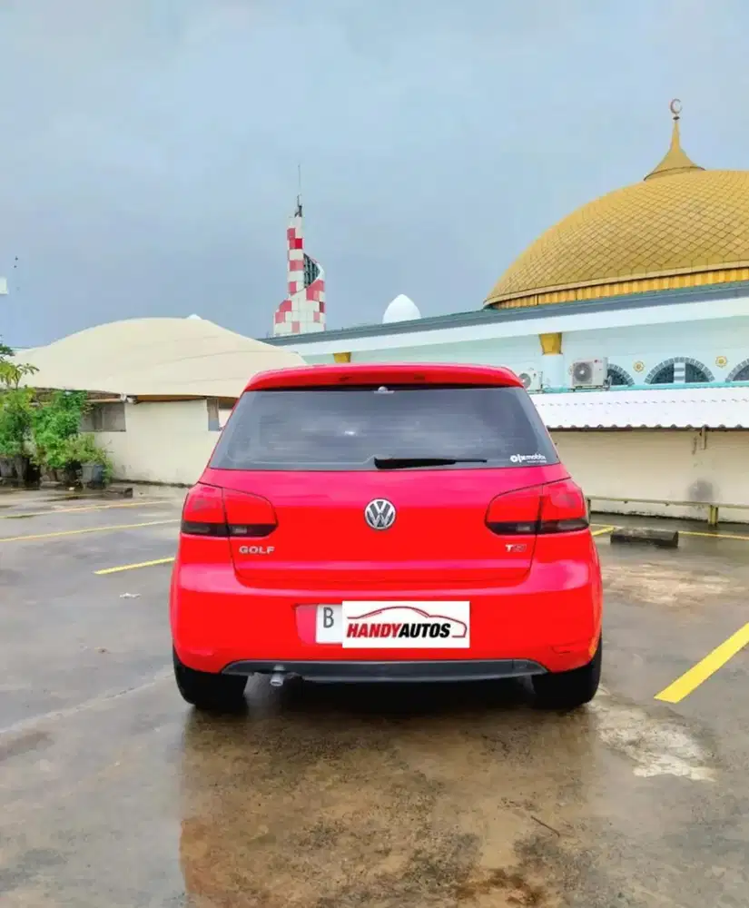 VW Golf Tahun 2012 Automatic merah