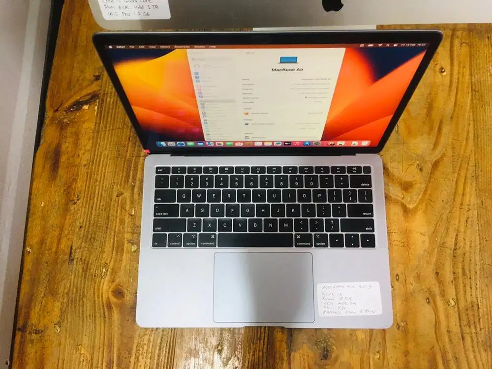 MacBook Air 13inch th 2019 normal nego