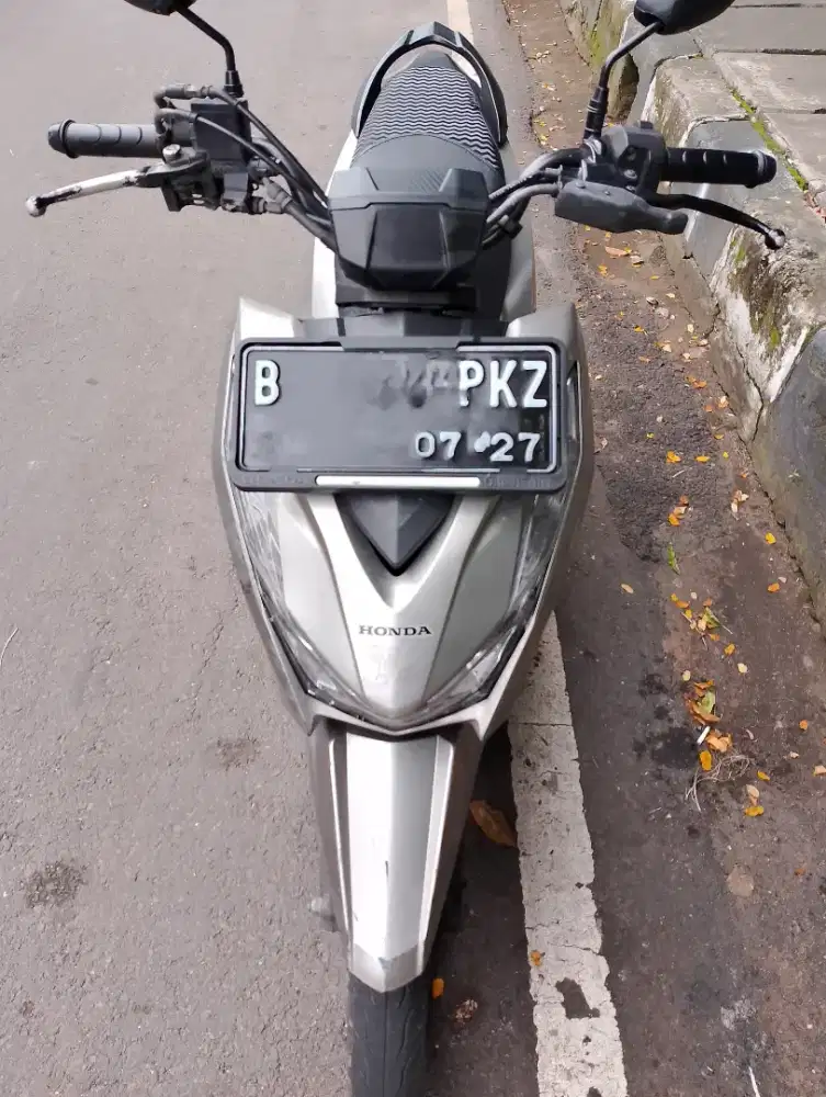 Di jual motor Honda beat street 2022