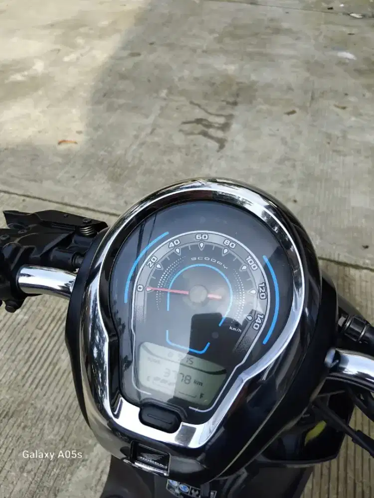 Scoopy prestige 2024