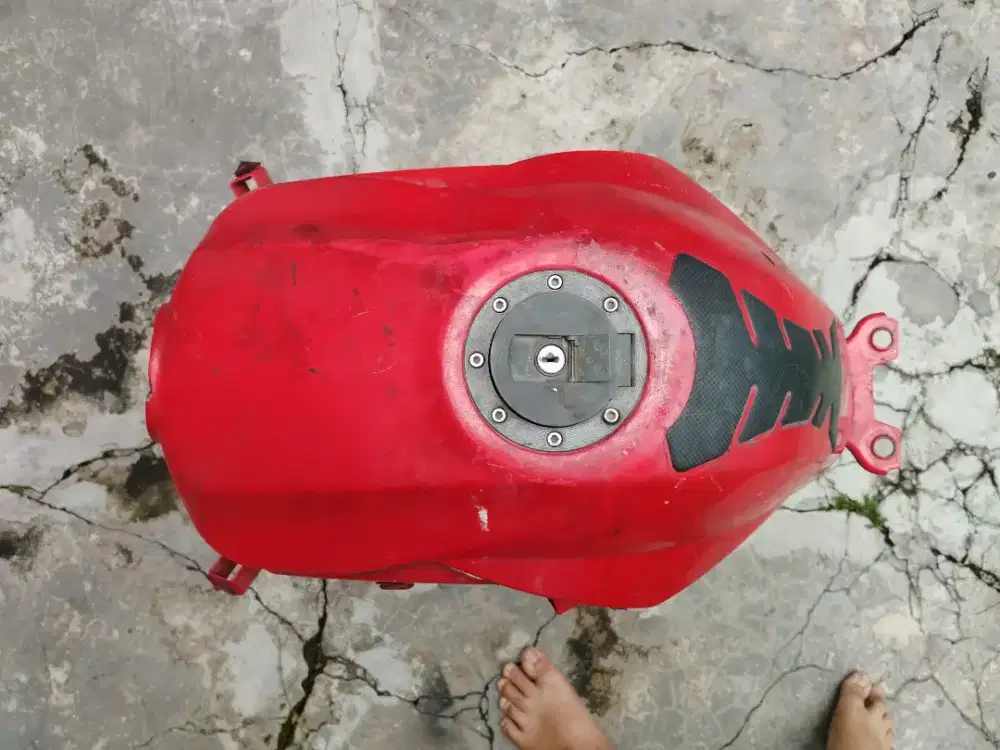 Tangki bensin Minerva X road 150 S