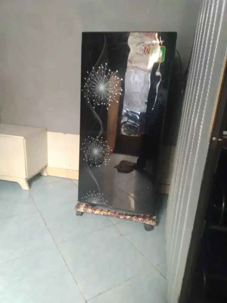 Jual kulkas merk Sharp