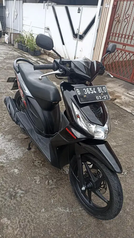 Honda beat karburator tahun 2012 ( pajak baru 3-2027 ).
