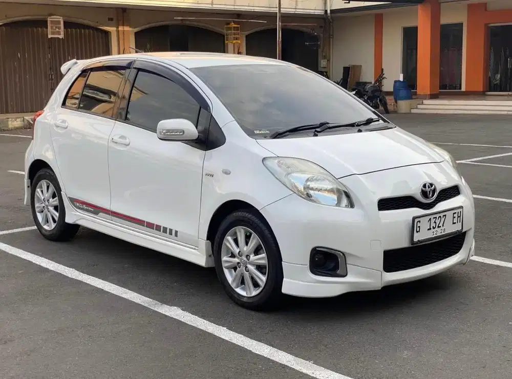 Yaris Bakpao 2012 E Matic