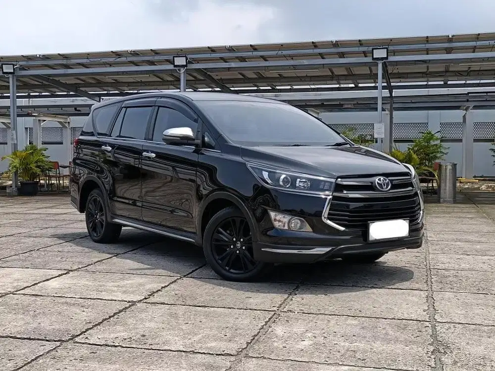 Kijang Innova Venturer 2.4 AT 2019