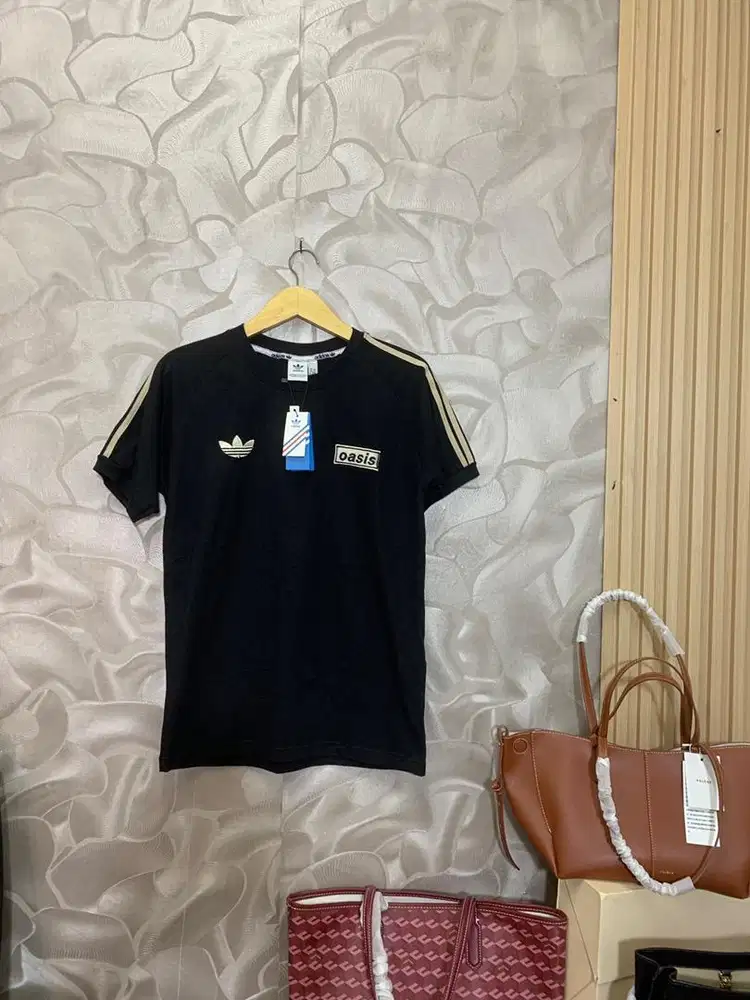 Host Live kerja 5 jam sehari (kirim cv lgsng aja)