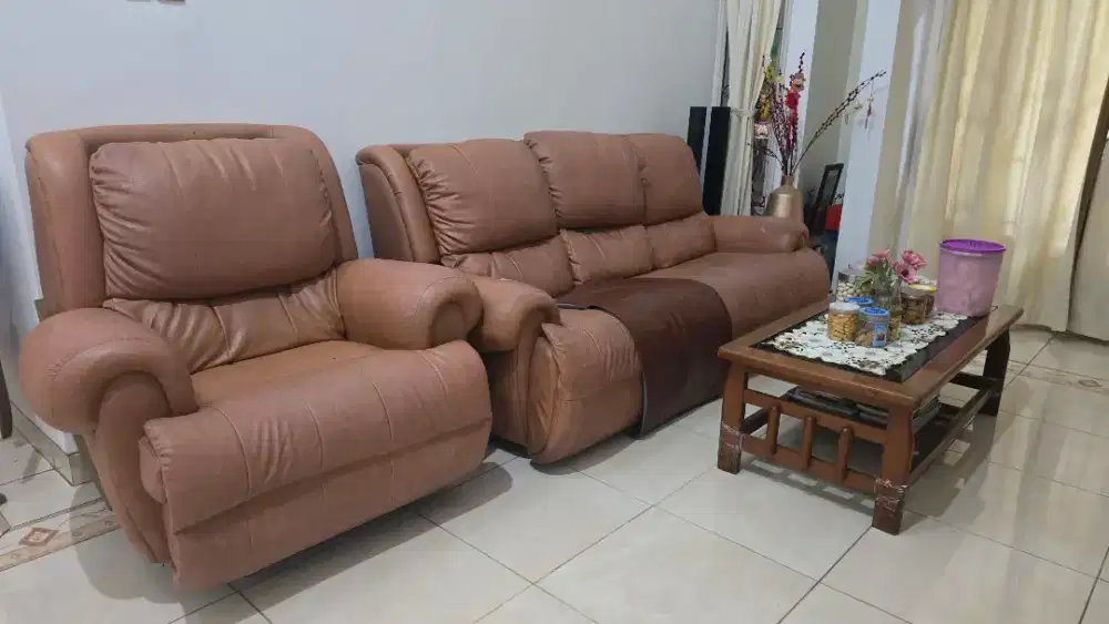 Sofa Coklat Elegan