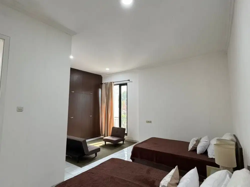 Dijual Rumah SHM 2 Lantai Villa Melati Mas Residence Tangerang